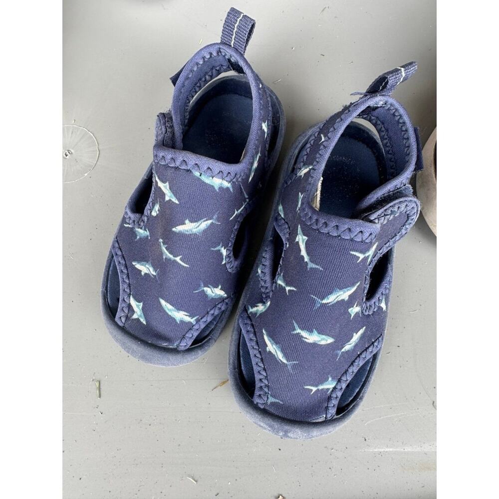 Boys swimming shoes size 5 blue sharks swim wear